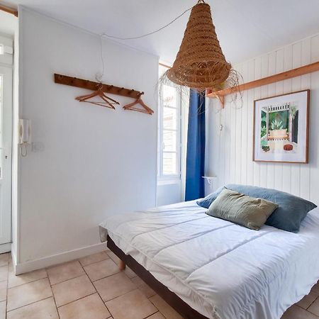 La Suite 24 - Studio Avec Terrasse A 100M Du Port De Saint-Martin-De-Re Exterior photo