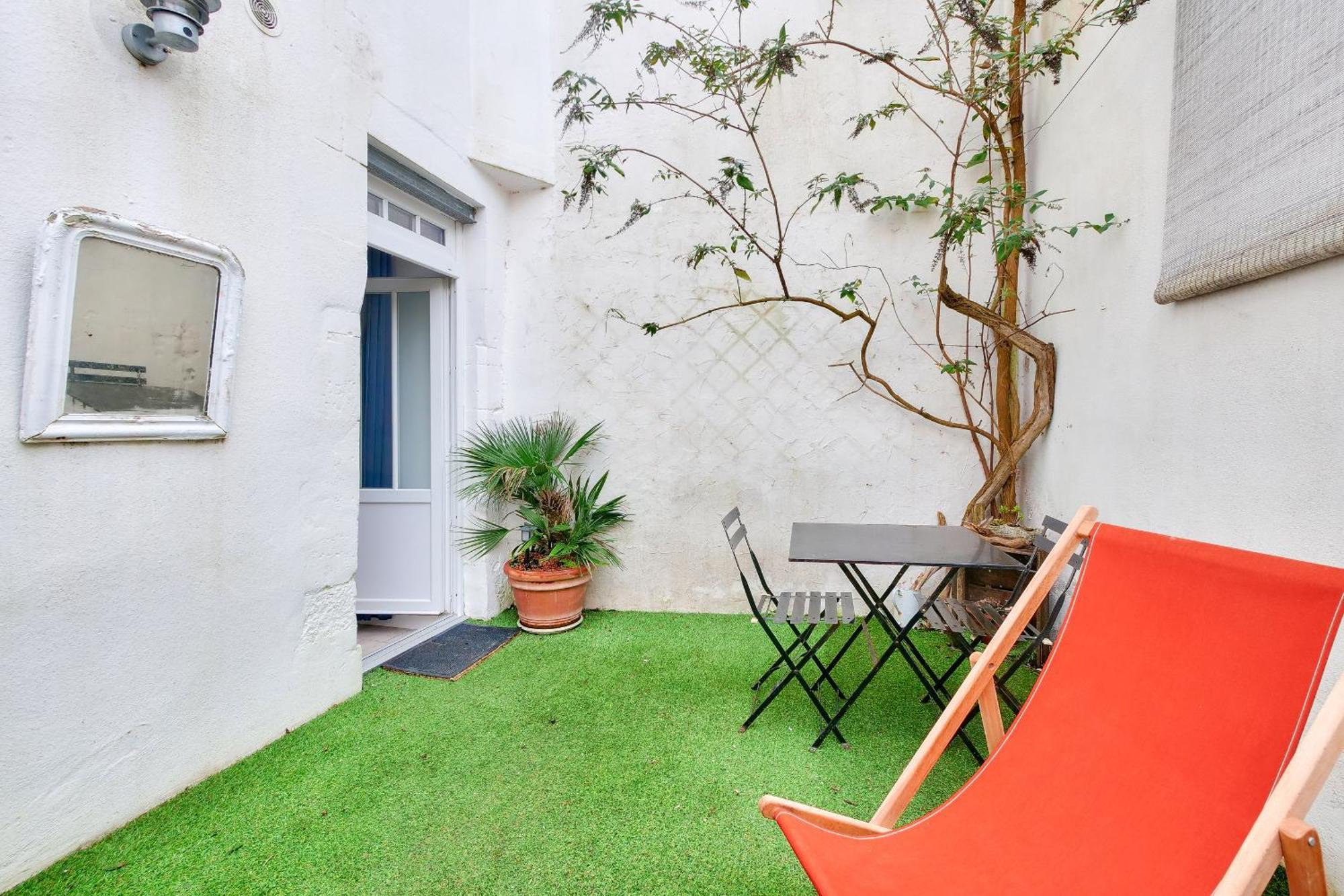 La Suite 24 - Studio Avec Terrasse A 100M Du Port De Saint-Martin-De-Re Exterior photo