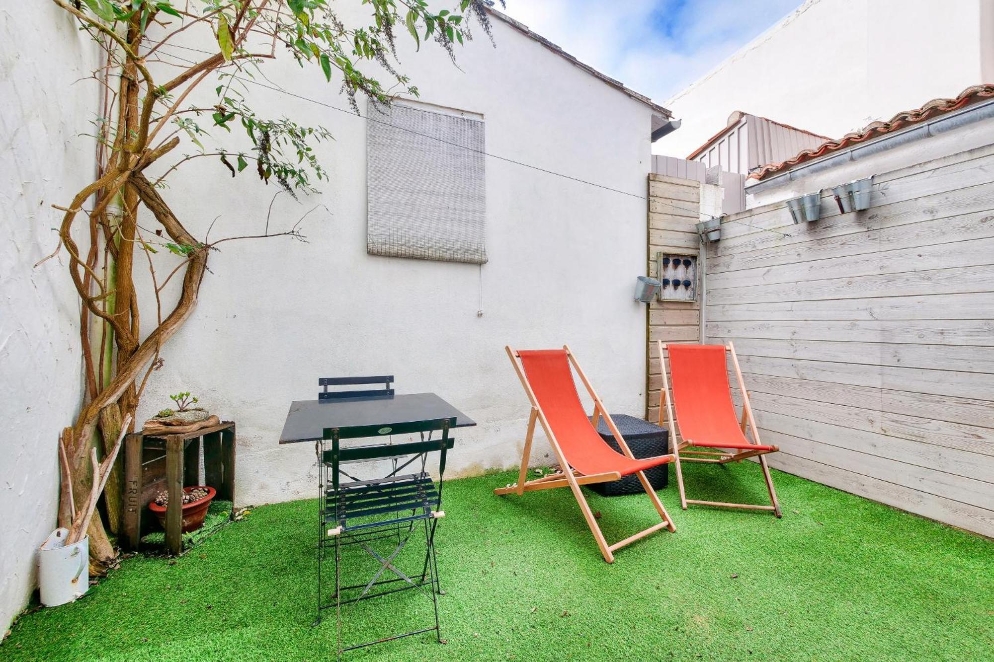 La Suite 24 - Studio Avec Terrasse A 100M Du Port De Saint-Martin-De-Re Exterior photo